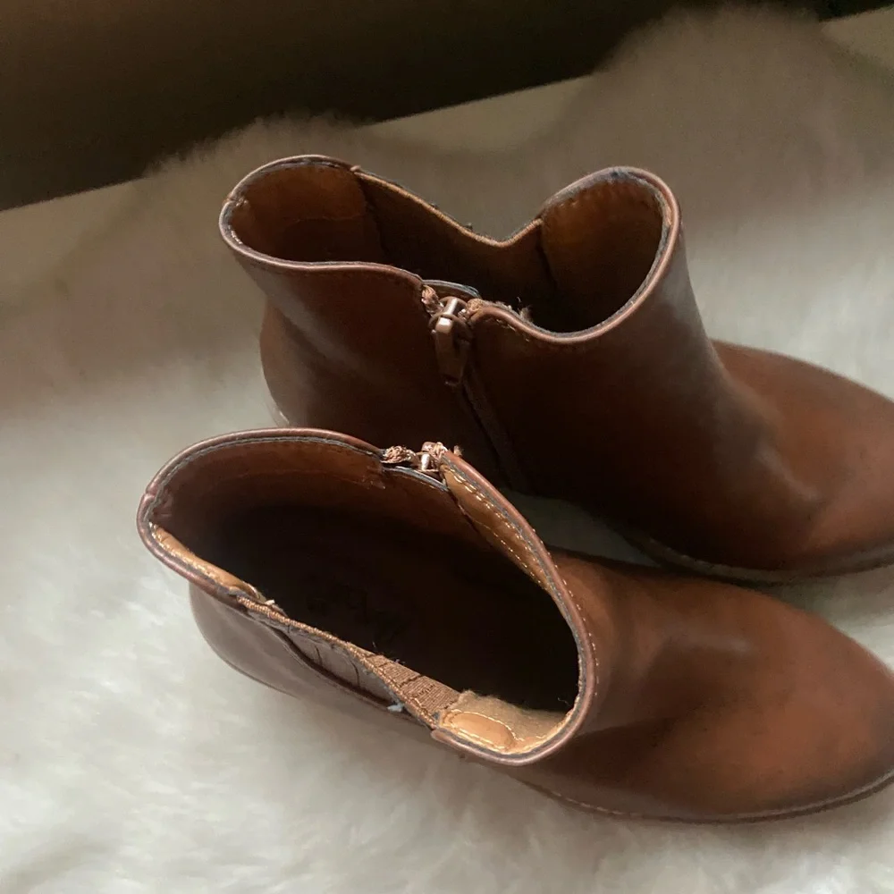 Eurosoft by Sofft Ankle‎ Booties Women’s Size 6.5 M Brown Leather New Western